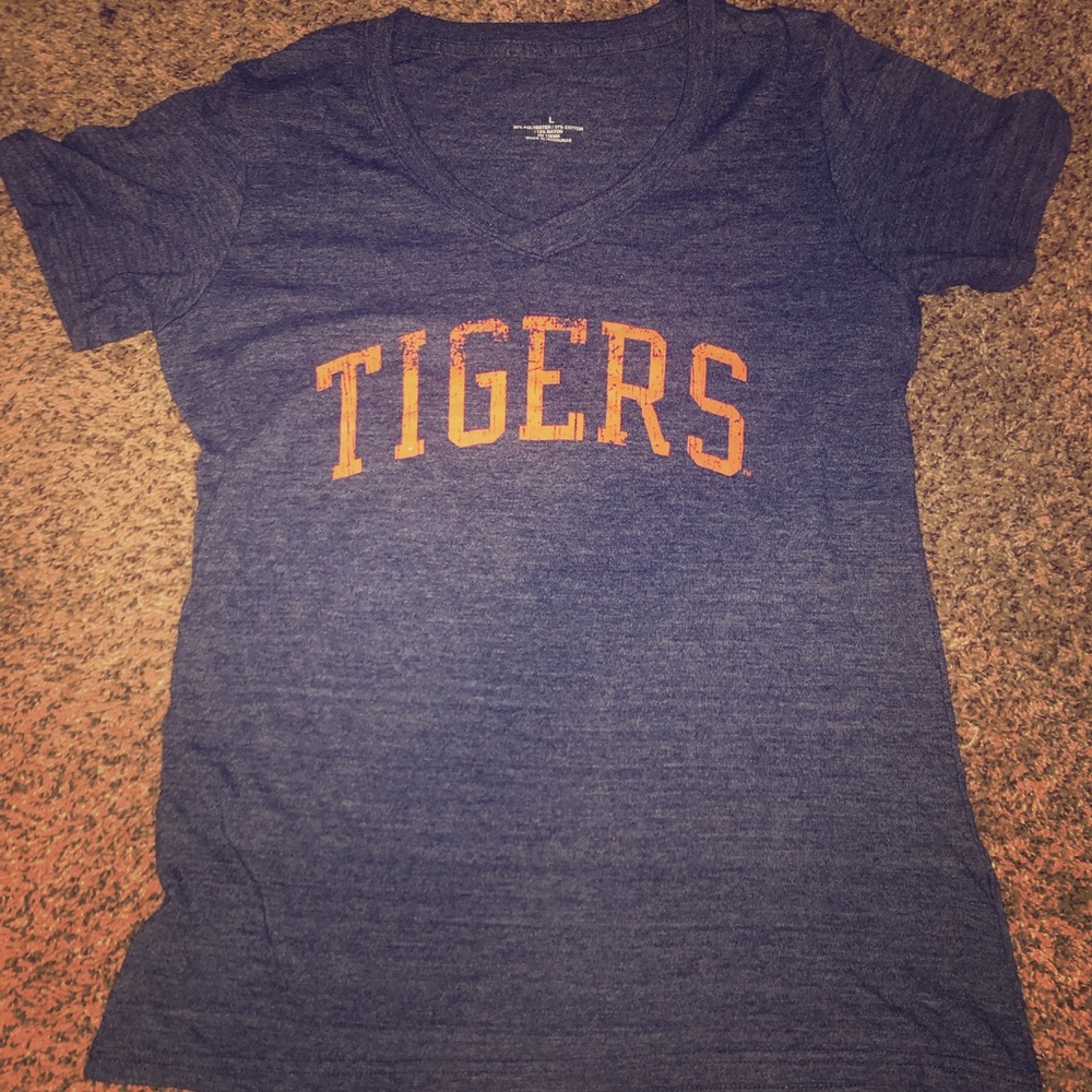 (L) Auburn T-shirt